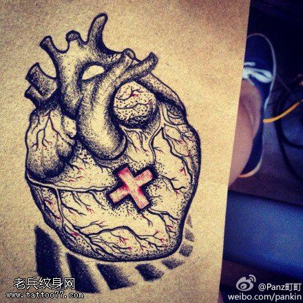 黑灰素描心脏纹身手稿图片
