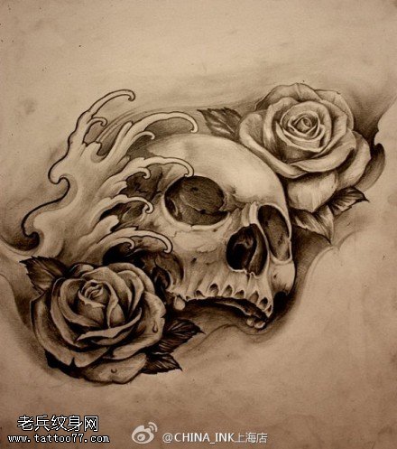 黑灰素描个性骷髅玫瑰纹身图片