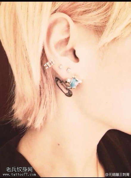 耳后小清新纹身图案