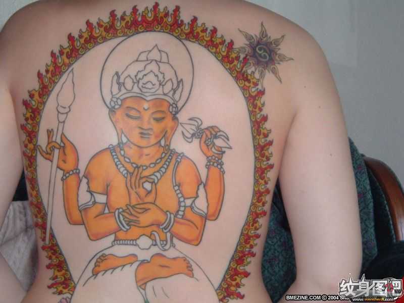 满背盘腿参禅的释迦牟尼佛纹身图案-杨幂的微信