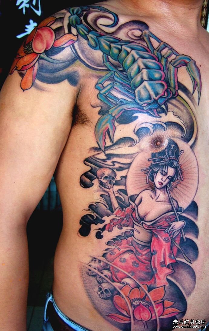 腹部胸部纹身图案：腹部蝎子古典美女纹身图案（经典）