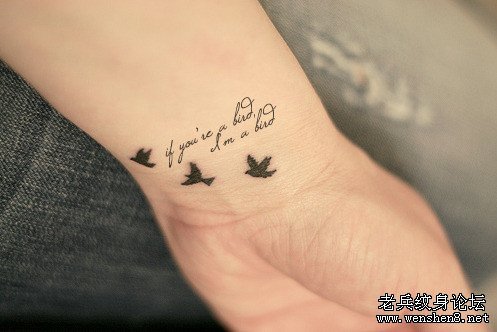 图腾纹身图案:手臂图腾文字小鸟纹身图案