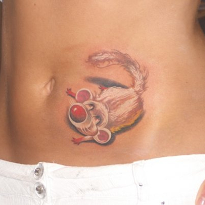 腹部纹身图案:腹部彩色小老鼠纹身图案