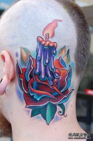 头部纹身图案:头部彩色蜡烛玫瑰纹身图案