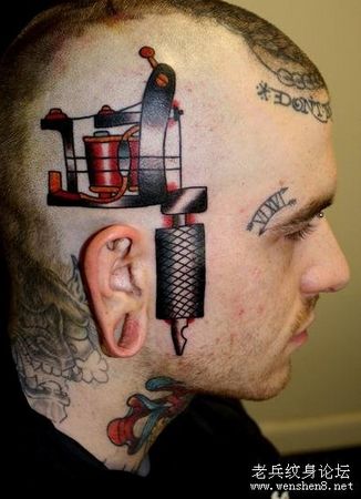 头部纹身图案:头部另类纹身机纹身图案