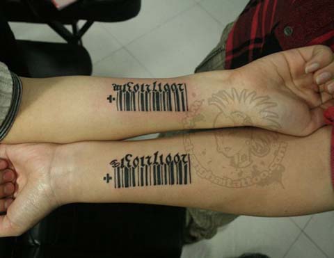 手臂情侣条形码数字纹身图案