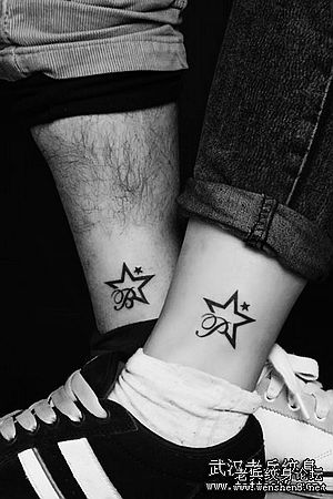 腿部情侣图腾五角星英文字母纹身图案