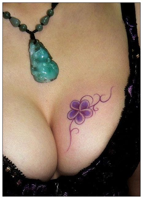 芜湖杰刺青纹身秀图吧作品:胸部纹身图案