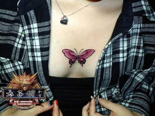 女性乳房纹身的意义和讲究(图文)