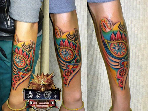 东莞纹身秀图吧太子龙纹身作品：小腿图腾纹身