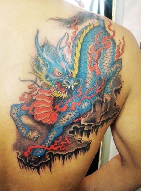 背部麒麟纹身图案-蚌埠纹身秀图吧霞艺纹身推荐