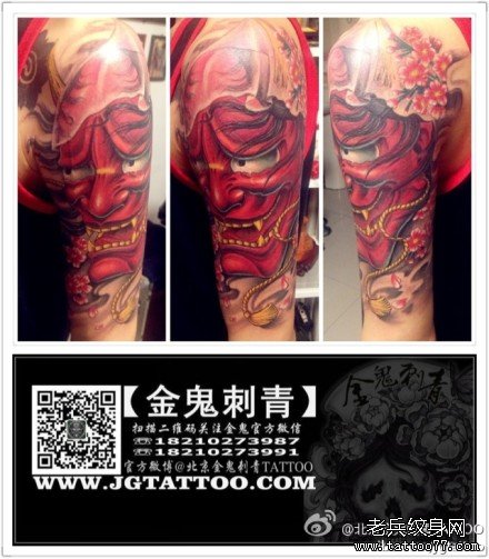 男人手臂超酷的一款彩色般若纹身图案