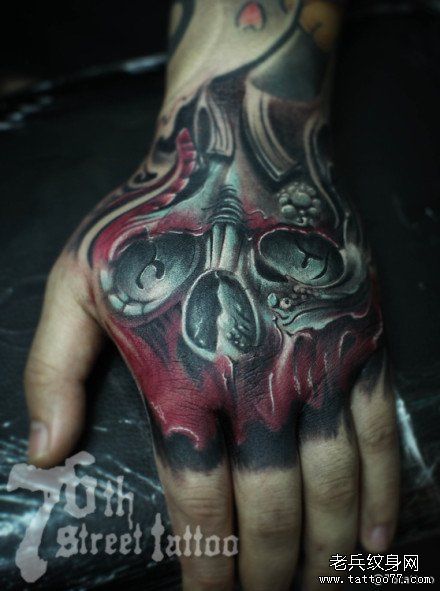 手背很酷超酷的一款骷髅纹身图案