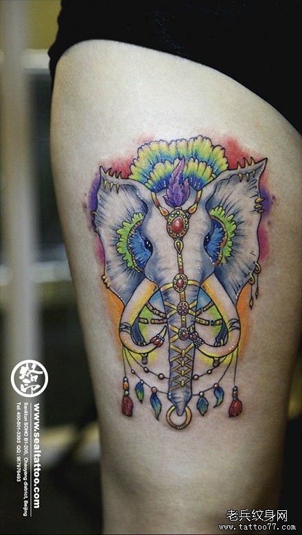 美女腿部精美漂亮的大象纹身图案