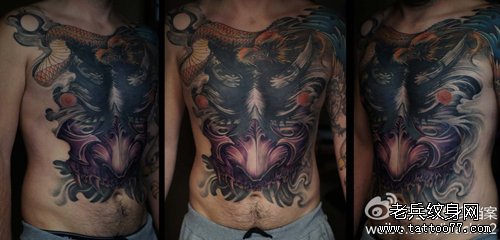 男人前胸超帅的一款般若纹身图案