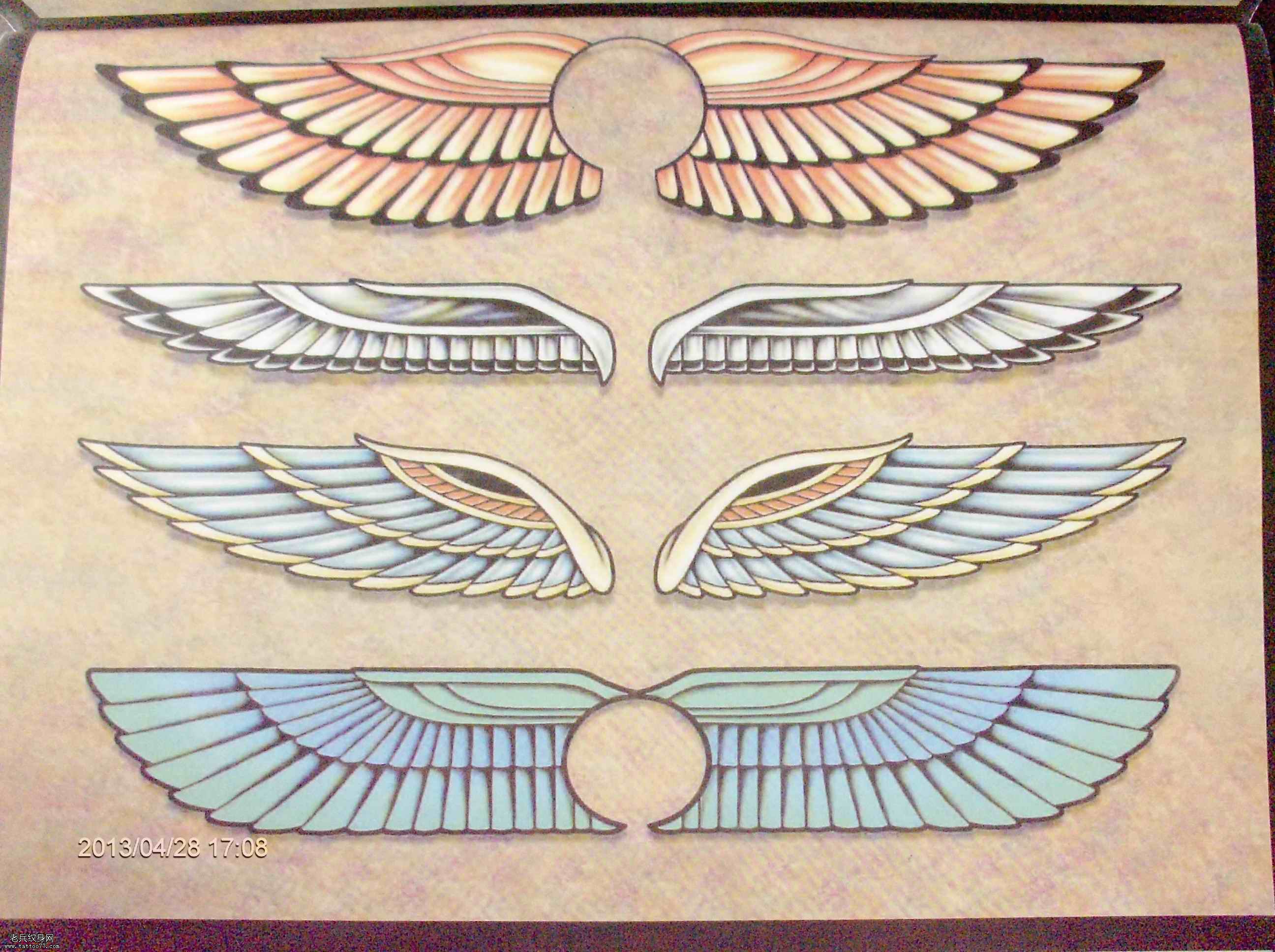 老兵纹身推荐一款时尚的翅膀纹身图案