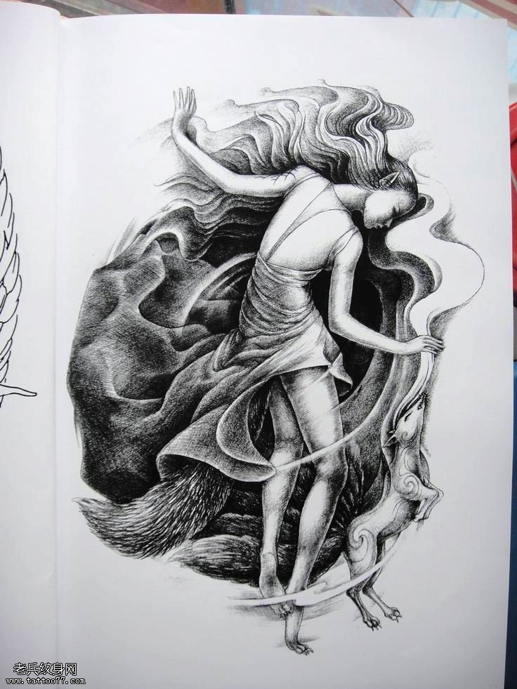 纹身秀图吧为大家一款性感的美女纹身图案