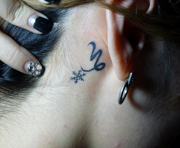 南昌流云堂纹身秀图吧作品:耳后雪花纹身图案