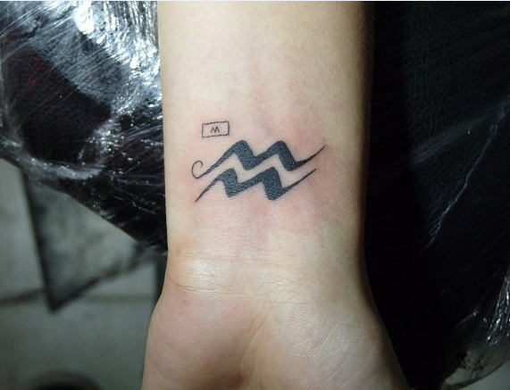 南昌流云堂纹身秀图吧作品：手腕图腾纹身图案