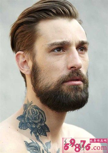 型男脖子妖艳玫瑰纹身图片