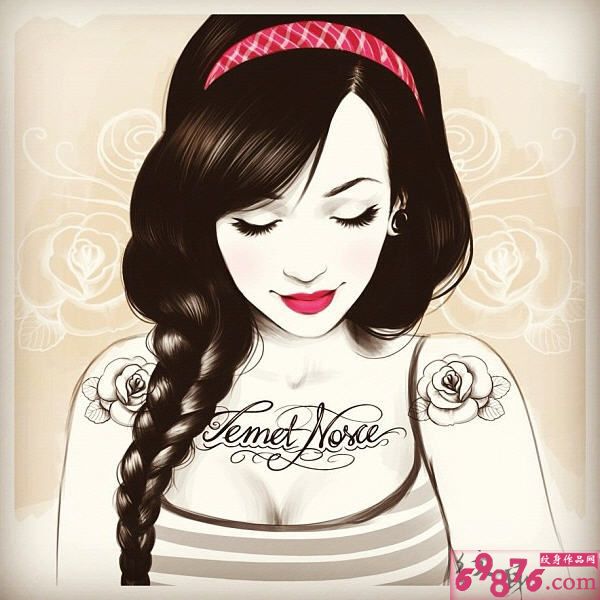 动漫美女胸前个性纹身