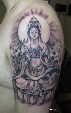 观音图腾手臂刺青图片