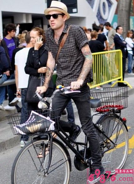 时尚潮男个性创意手臂刺青