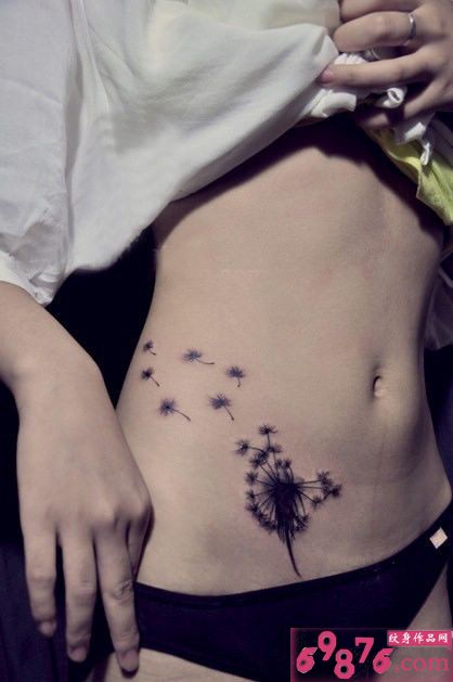 性感女性腹部唯美个性好看的蒲公英纹