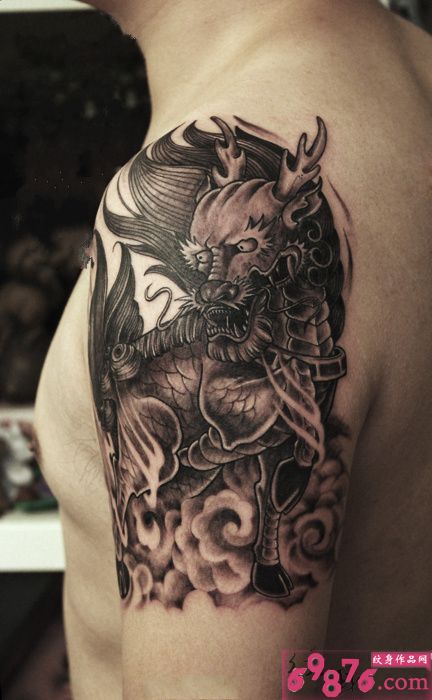 中国传统风格火麒麟纹身图片