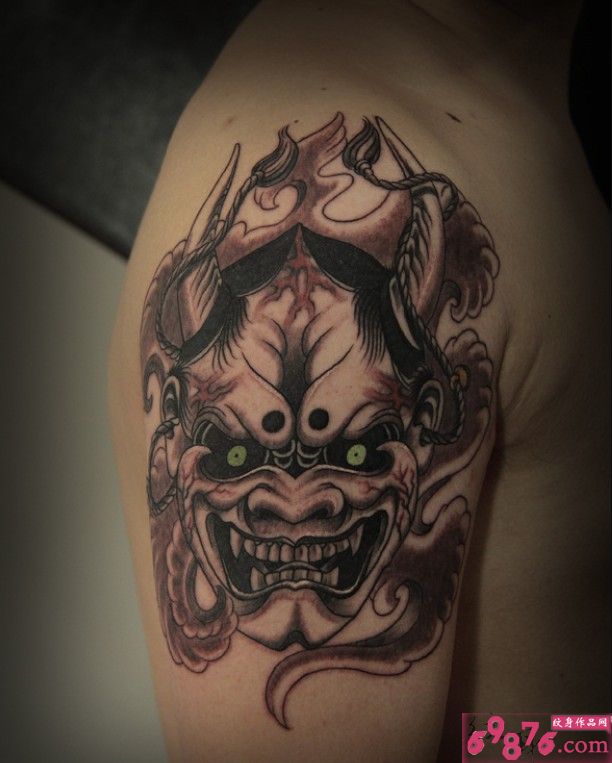 日本般若鬼手臂纹身图片