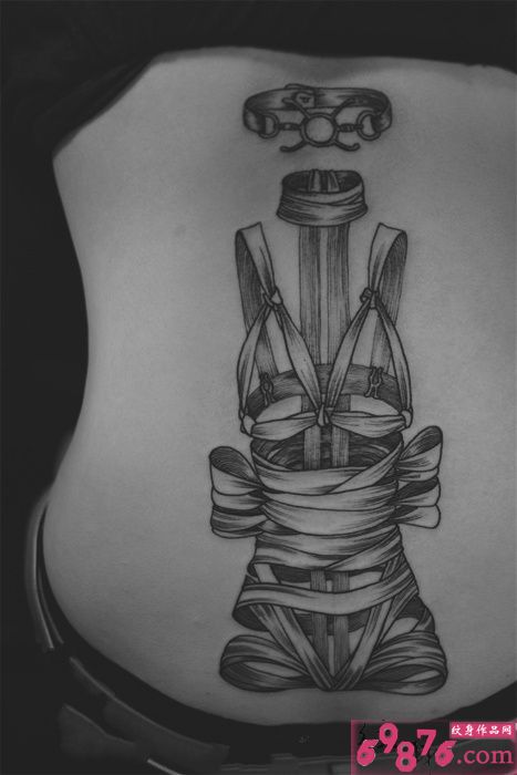 创意黑白捆绑艺术纹身