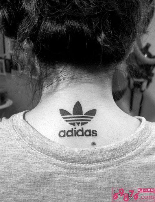 阿迪达斯标志黑白纹身
