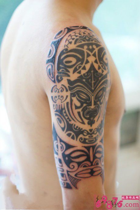 波利尼西亚图腾手臂纹身图片