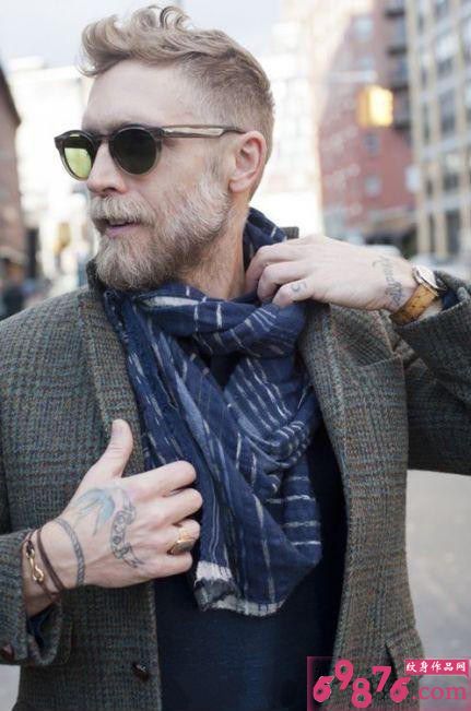 欧美时尚潮男个性手背刺青