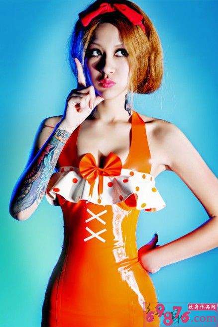 个性花臂美女纹身图片