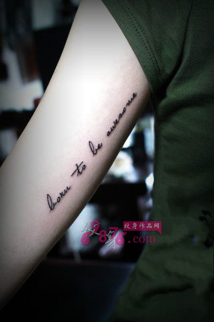 简洁淡雅英文手臂纹身图片
