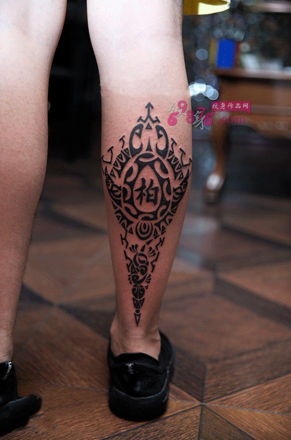 毛利图腾小腿纹身图片