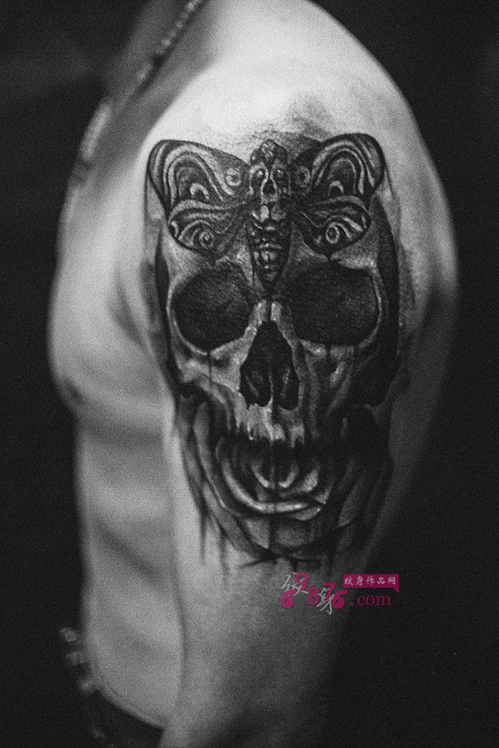 欧美复古骷髅黑白纹身