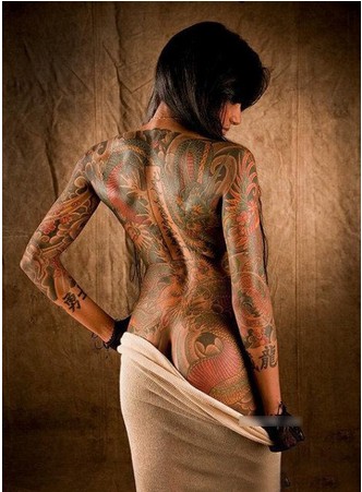 令人窒息的性感美女全身中国龙纹身图图片