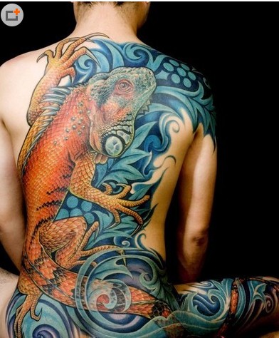 全裸女生后背霸气变色龙纹身图案图片