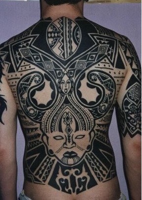 　满背黑色印度宗教纹身图腾作品图片