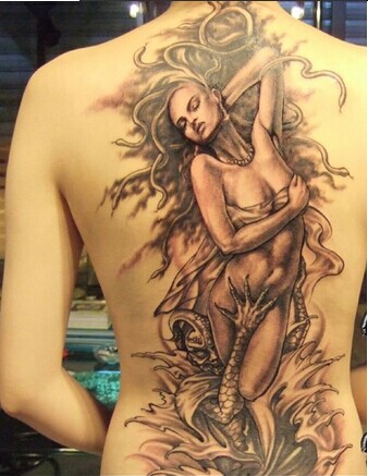 性感美女后背漂亮的裸体美女纹身图图片