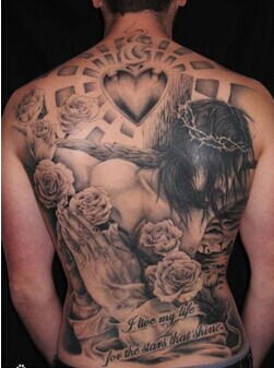 男生后背诡异宗教纹身图案 图片