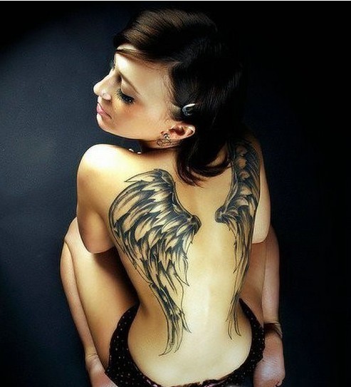 女生后背霸气纹身图片图片