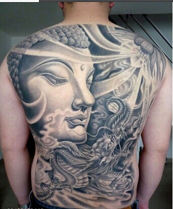 男生后背观音佛像宗教纹身图片
