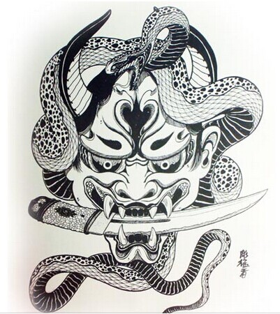 推荐一款黑白狮子与毒蛇纹身手稿图案图片