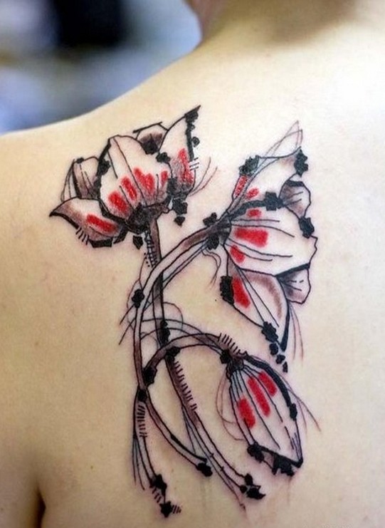 一款彩色肩背花纹身图案图片