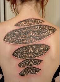 女生后背大小手表内置机械纹身图案图片