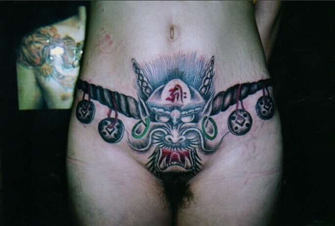 性感美女私处诱惑个性纹身图