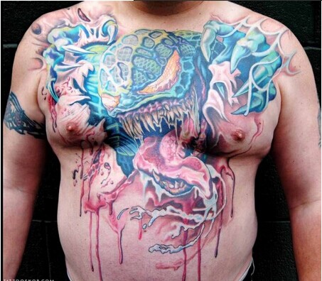 男生胸部邪恶怪兽个性纹身图